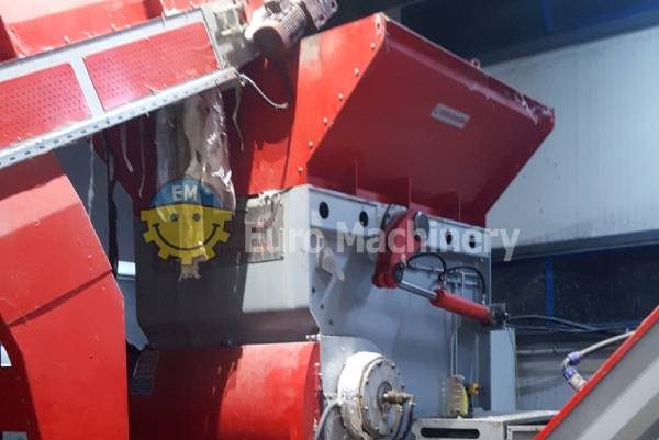 Plastic Waste Shredder for processing PE flim and extracts. Can output 700 kg/h. Ustun Is SHD S120. Used recycling machines for sale. Euro machinery