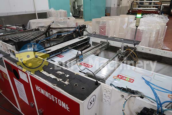 HEMINGSTONE patch Handle Bag Making Machine from LDPE and HDPE. Glue base reinforced patch handle bags. Used plastic bag making mahcines
