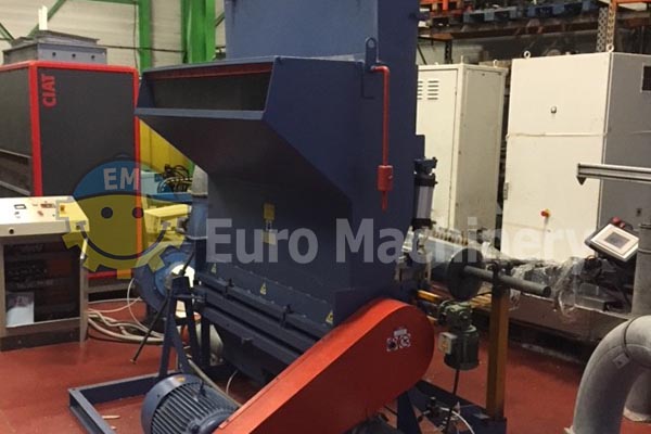 ADLER Shredder for processing different types of post-consumer and post-industrial materials. Machine is in good condition and can be seen in production.