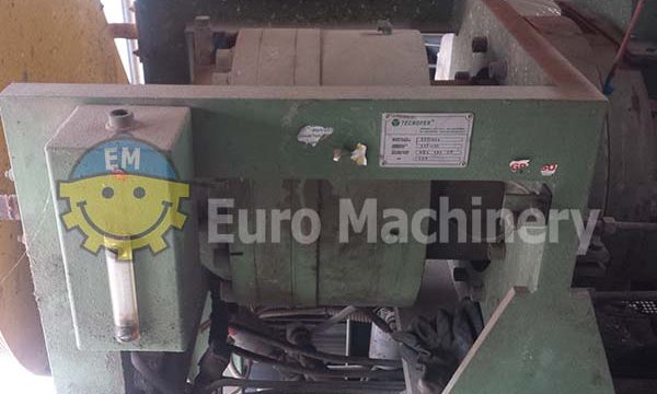 Agglomerator for recycling of plastic materials. Reduces the volume and dry the materials for recycling and repelletizing. Agglomerator Meltec 180