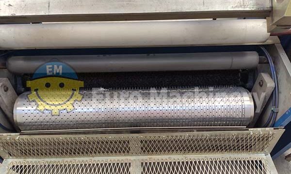 Primplast RPM 80 - Stretch film in PE. Includes Microperforator. Very good condition machine. Please contact us for more information.