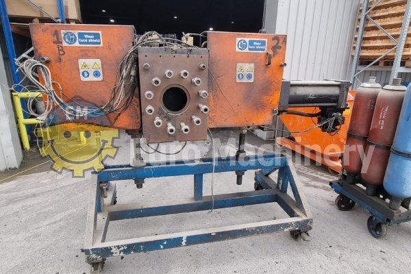 Screen changer for plastic processing for sale