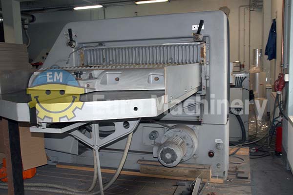 Used Paper Cutting Machine