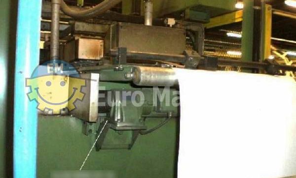 Automatic roll-fed thermoforming machine 