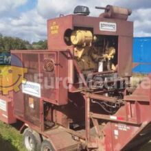 Large industrial wood chipper in great working condition.