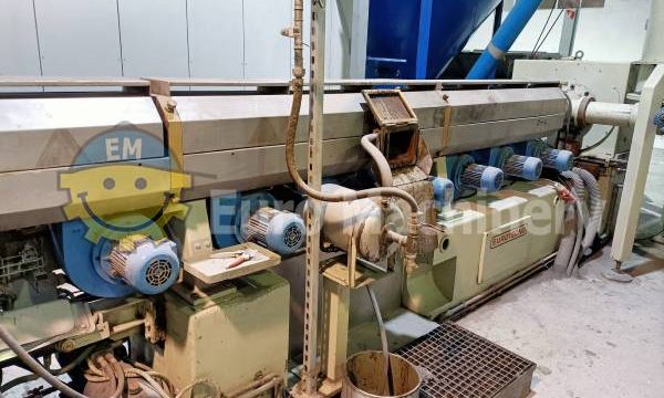 Plastic recycling machine with screw diameter of 125 mm in good working condition! 
