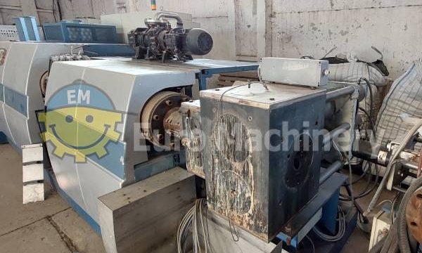 Screw changer of PET pelletizing line.