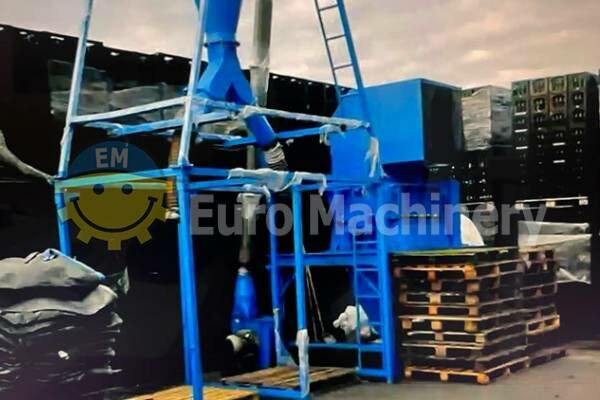 Plastic granulator machine with blower, cyclone and other accessories.