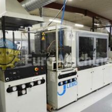 Machine can produce bread, hygiene and other types of bags.