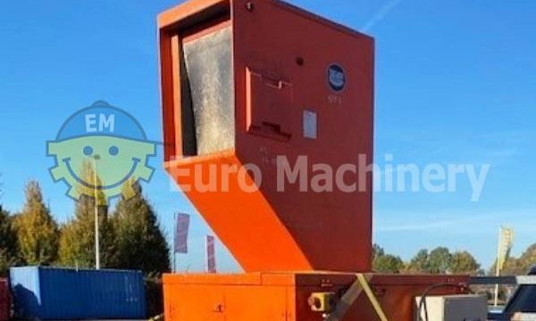 Granulator machine used for plastic recycling is in good working condition.