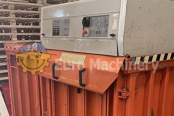 Used hydraulic baler from ORWAK | ORWAK 9020 BALER