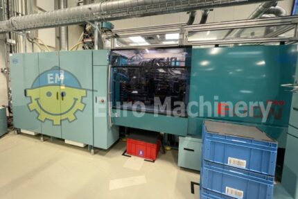 High-Precision Injection Molding Machine